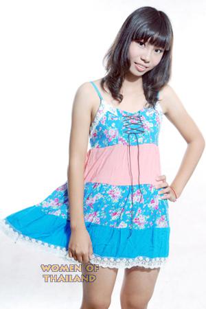 152569 - Ting Age: 27 - China