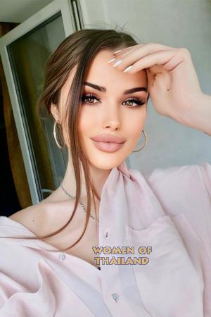 211621 - Alyona Age: 23 - Ukraine