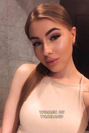 212832 - Zoriana Age: 23 - Poland