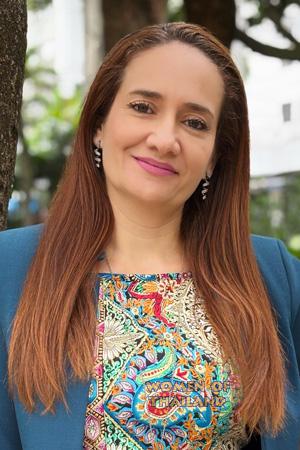 223210 - Yenny Age: 46 - Colombia