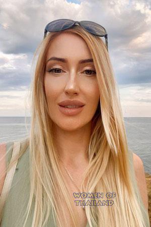 223689 - Olesya Age: 44 - Ukraine