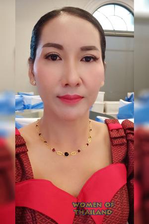 Ladies of Samrorng Torng