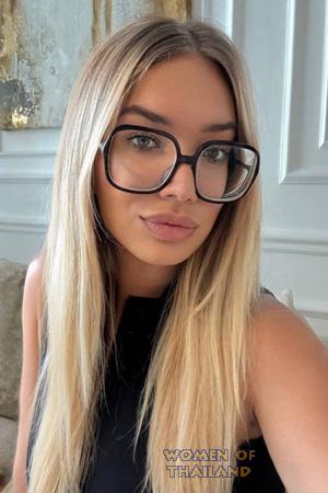 226611 - Diana Age: 22 - Ukraine