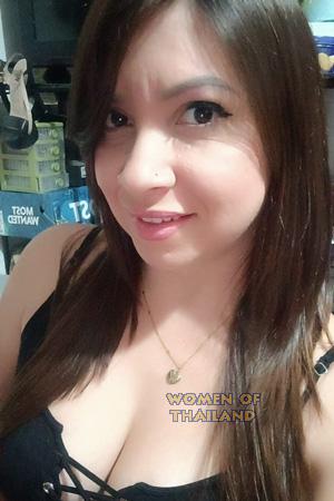 226636 - Allison Age: 35 - Costa Rica