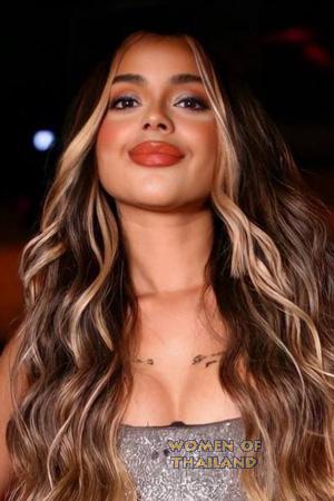 227499 - Bruna Age: 26 - Brazil