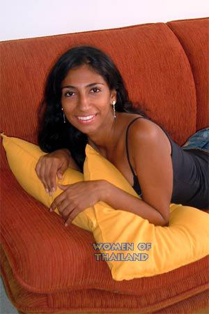 85140 - Ana Karina Age: 27 - Colombia